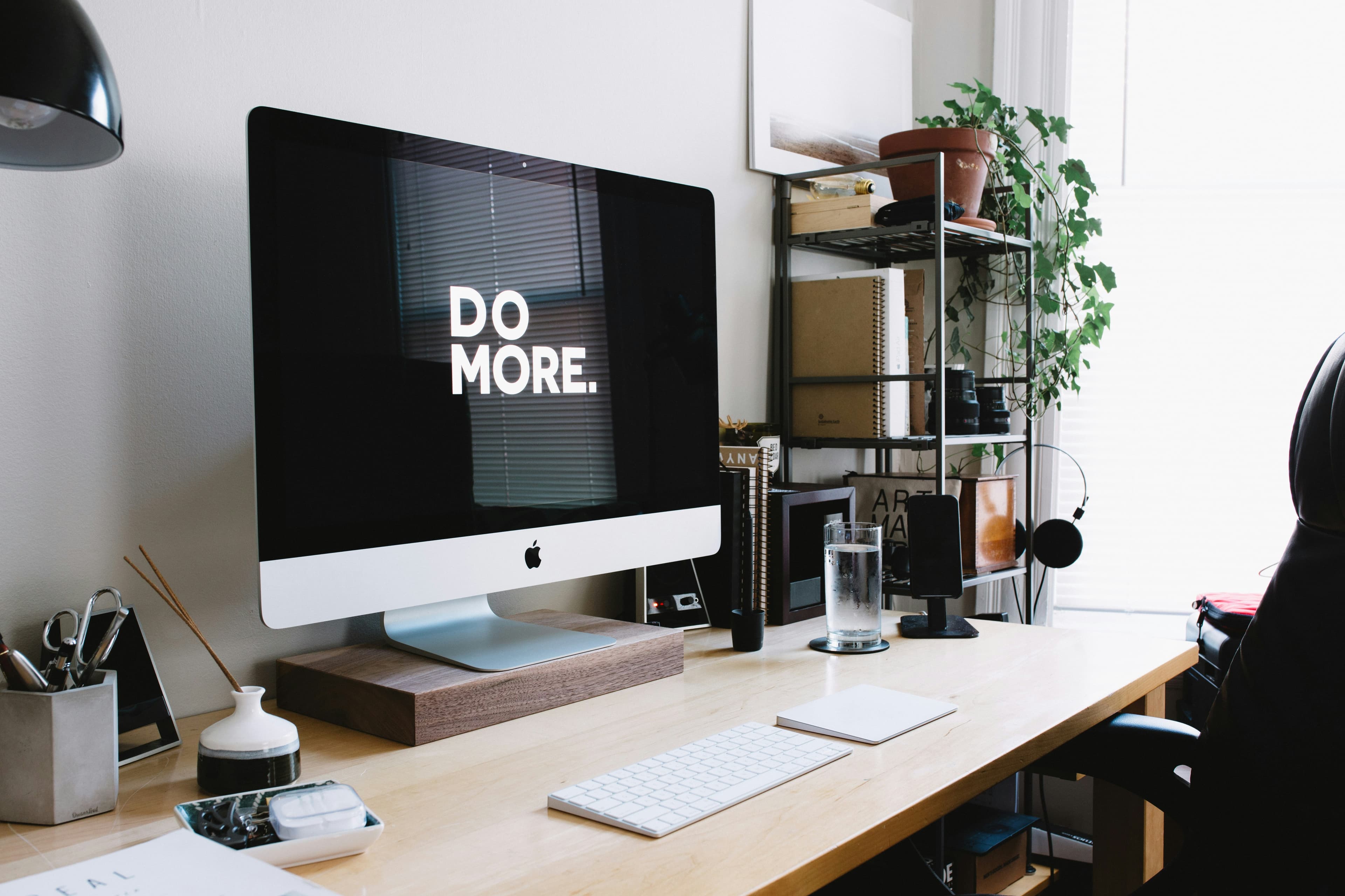 5 AI-Powered Productivity Tools That Are Changing How We Work in 2025